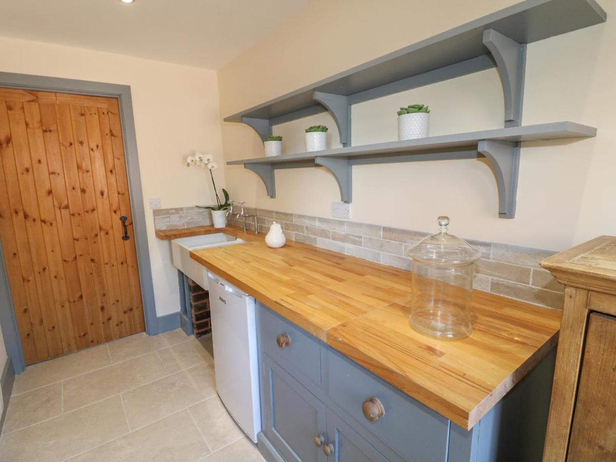 Villa Upper Barn Stafford Esterno foto